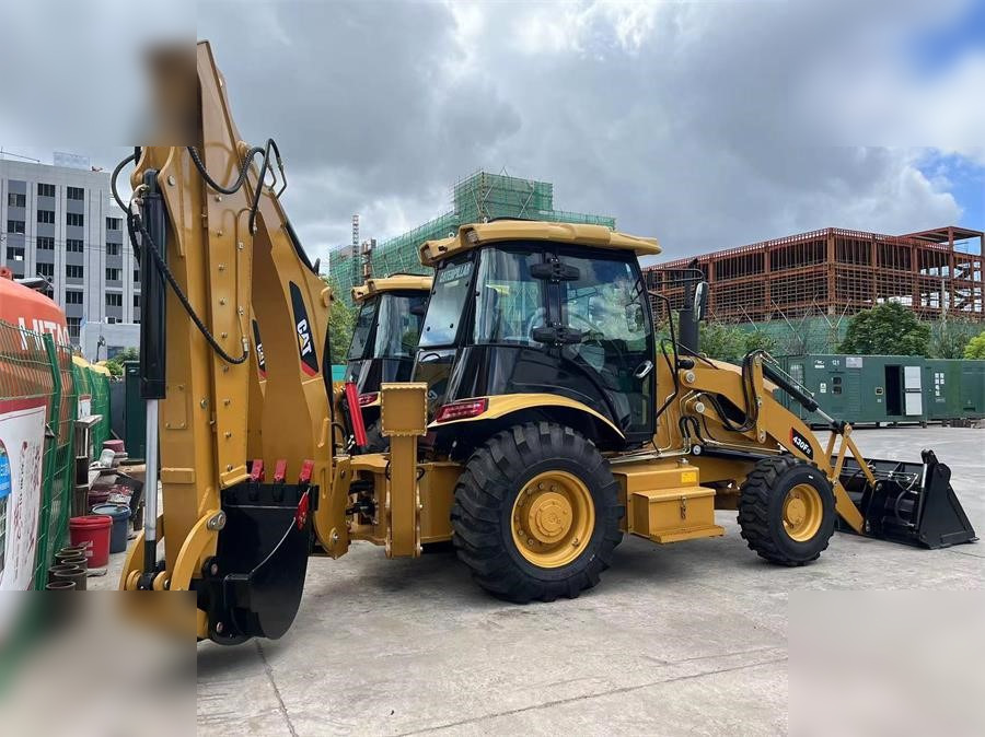 CATERPILLAR 430F - Retroescavadeira: foto 1 CATERPILLAR 430F - Retroescavadeira: foto 1