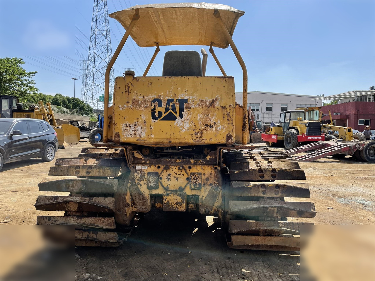 CATERPILLAR D5B - Buldôzer: foto 4 CATERPILLAR D5B - Buldôzer: foto 4