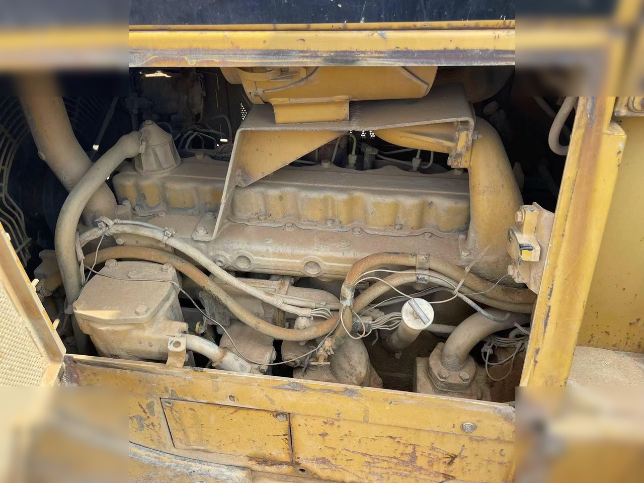 CATERPILLAR D6G - Buldôzer: foto 5 CATERPILLAR D6G - Buldôzer: foto 5