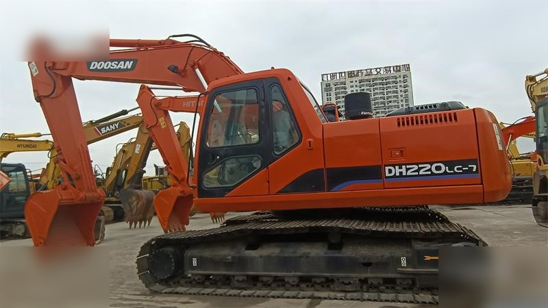 DOOSAN DH220 LC-7 - Escavadora de rastos: foto 1 DOOSAN DH220 LC-7 - Escavadora de rastos: foto 1