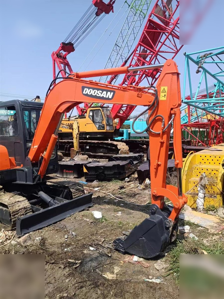 DOOSAN DH55 - Mini escavadeira: foto 4 DOOSAN DH55 - Mini escavadeira: foto 4