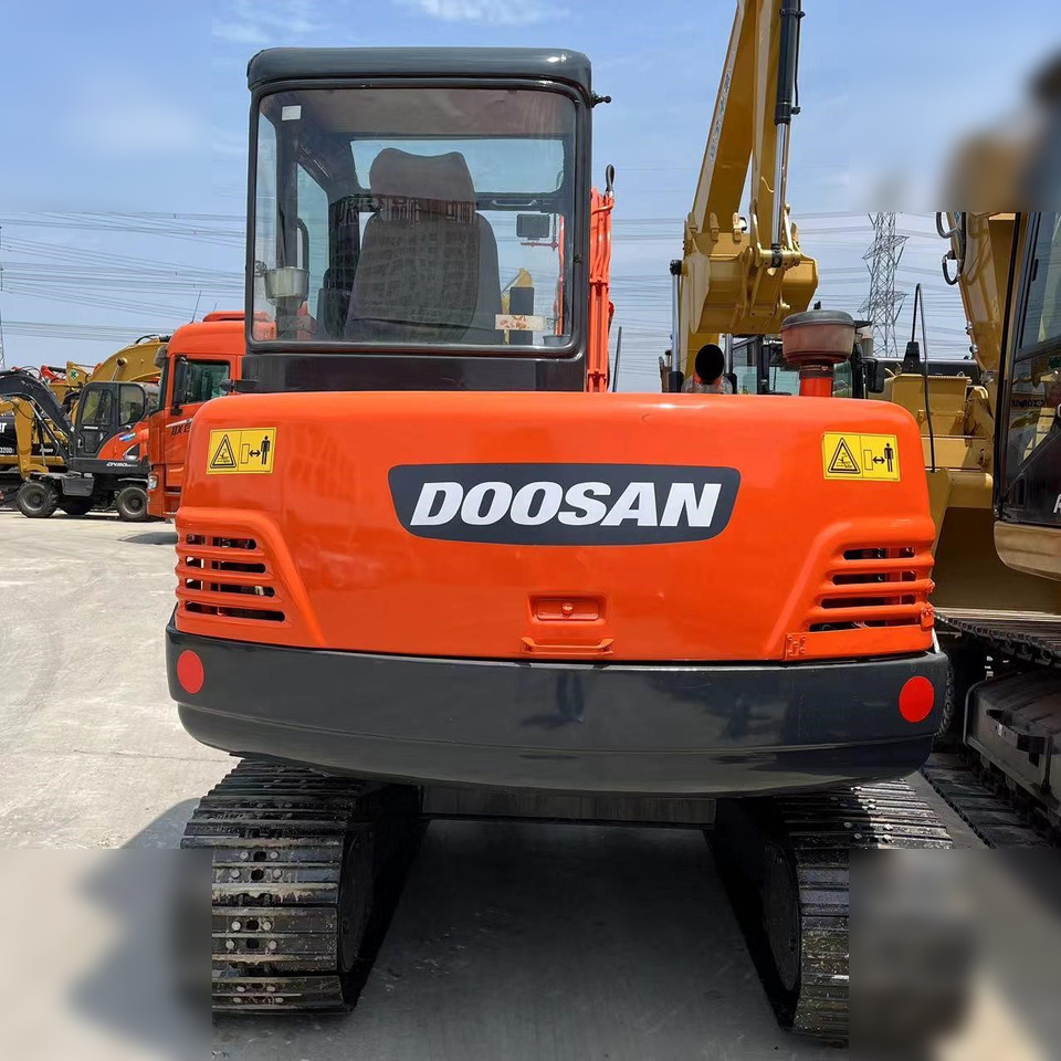 DOOSAN DH55-V - Mini escavadeira: foto 4 DOOSAN DH55-V - Mini escavadeira: foto 4