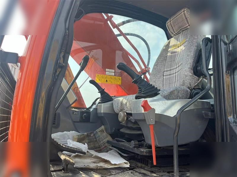 Escavadora de rastos DOOSAN DX300 LC-9C: foto 10