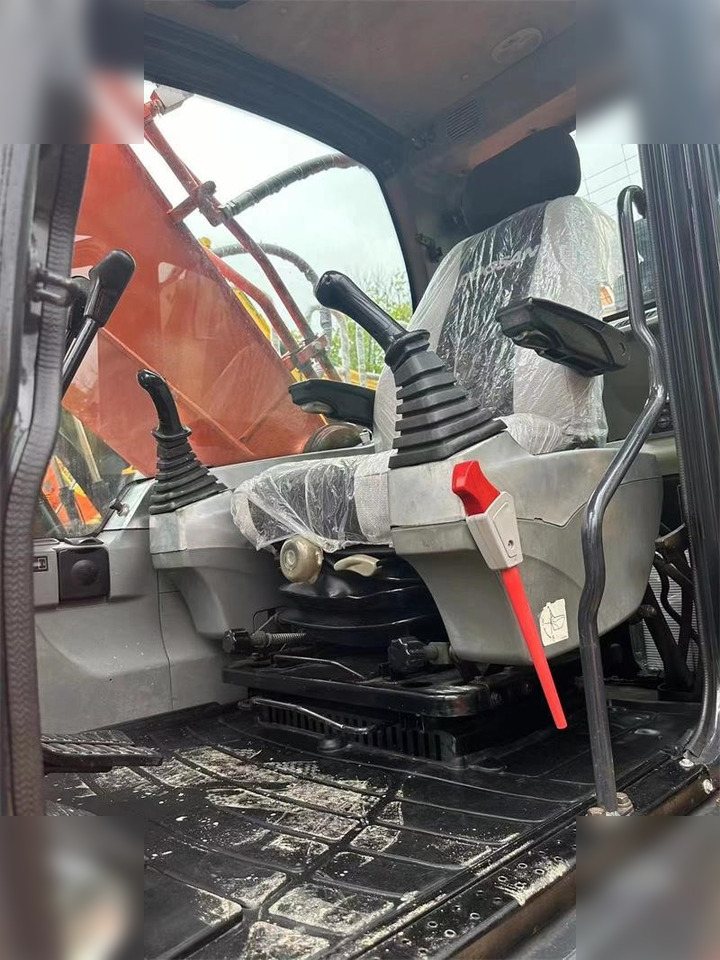 Escavadora de rastos DOOSAN DX300 LC-9C: foto 8