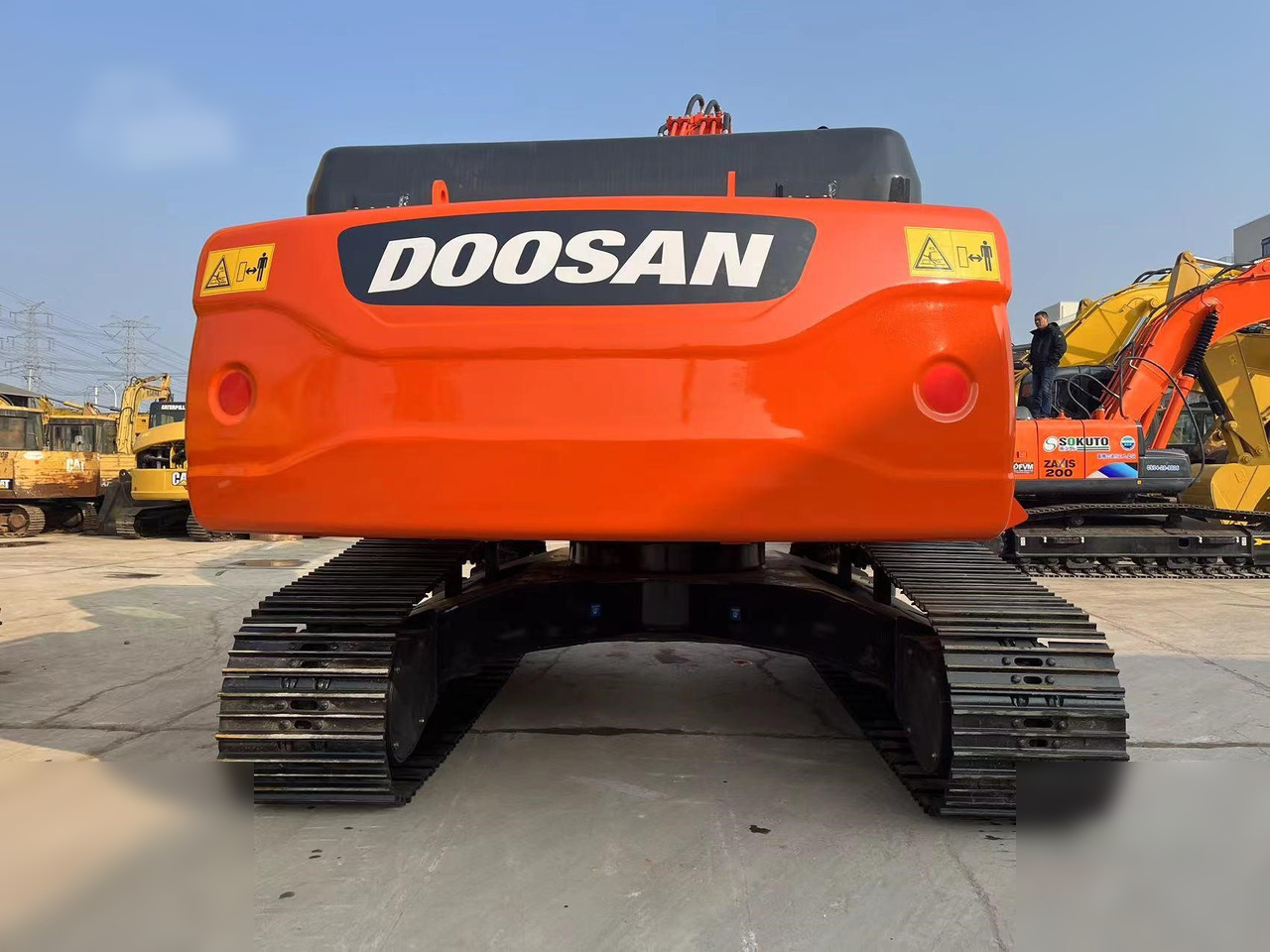 DOOSAN DX300 LC-9C - Escavadora de rastos: foto 3 DOOSAN DX300 LC-9C - Escavadora de rastos: foto 3