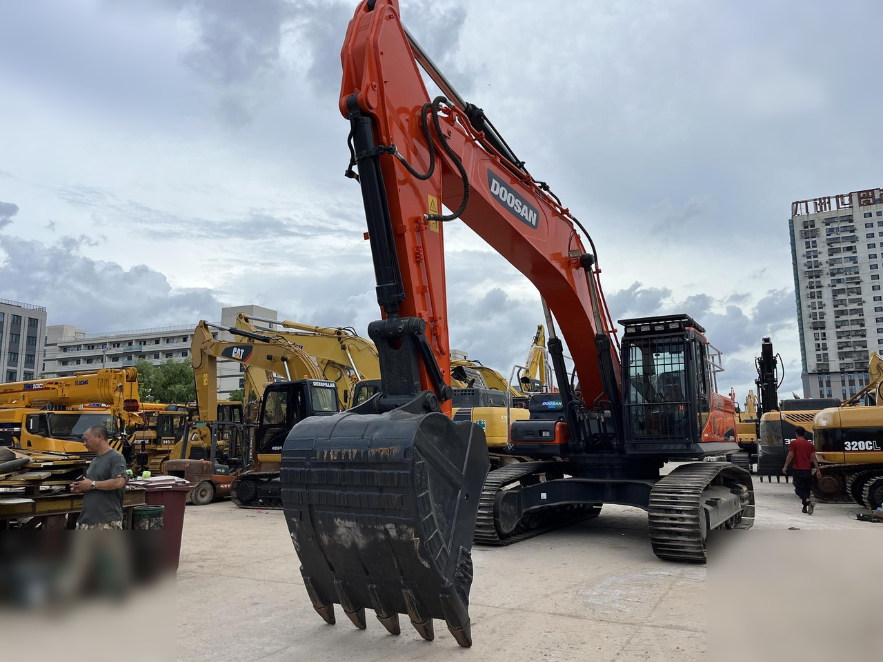 DOOSAN DX340 LCA - Escavadora de rastos: foto 3 DOOSAN DX340 LCA - Escavadora de rastos: foto 3