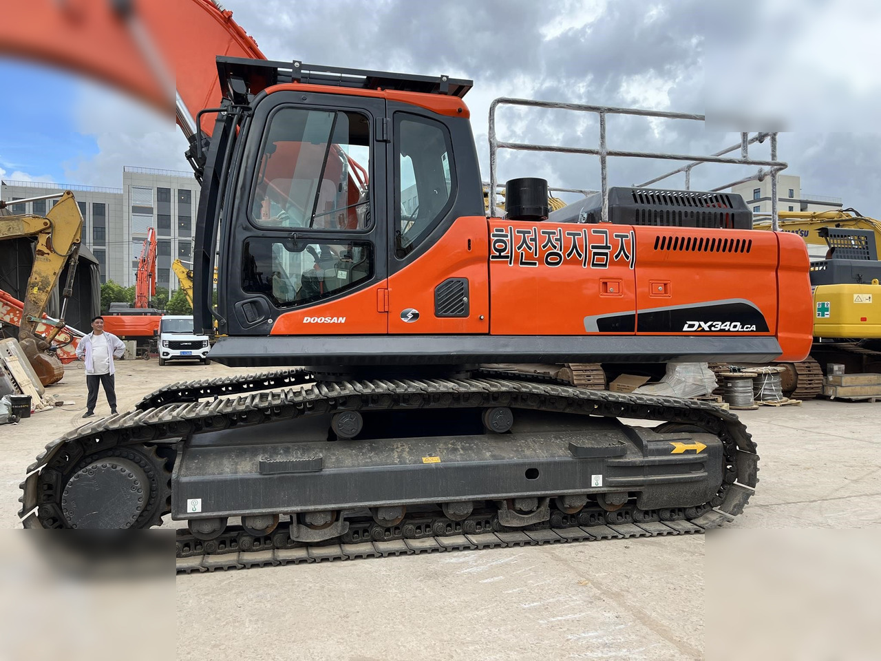 DOOSAN DX340 LCA - Escavadora de rastos: foto 5 DOOSAN DX340 LCA - Escavadora de rastos: foto 5