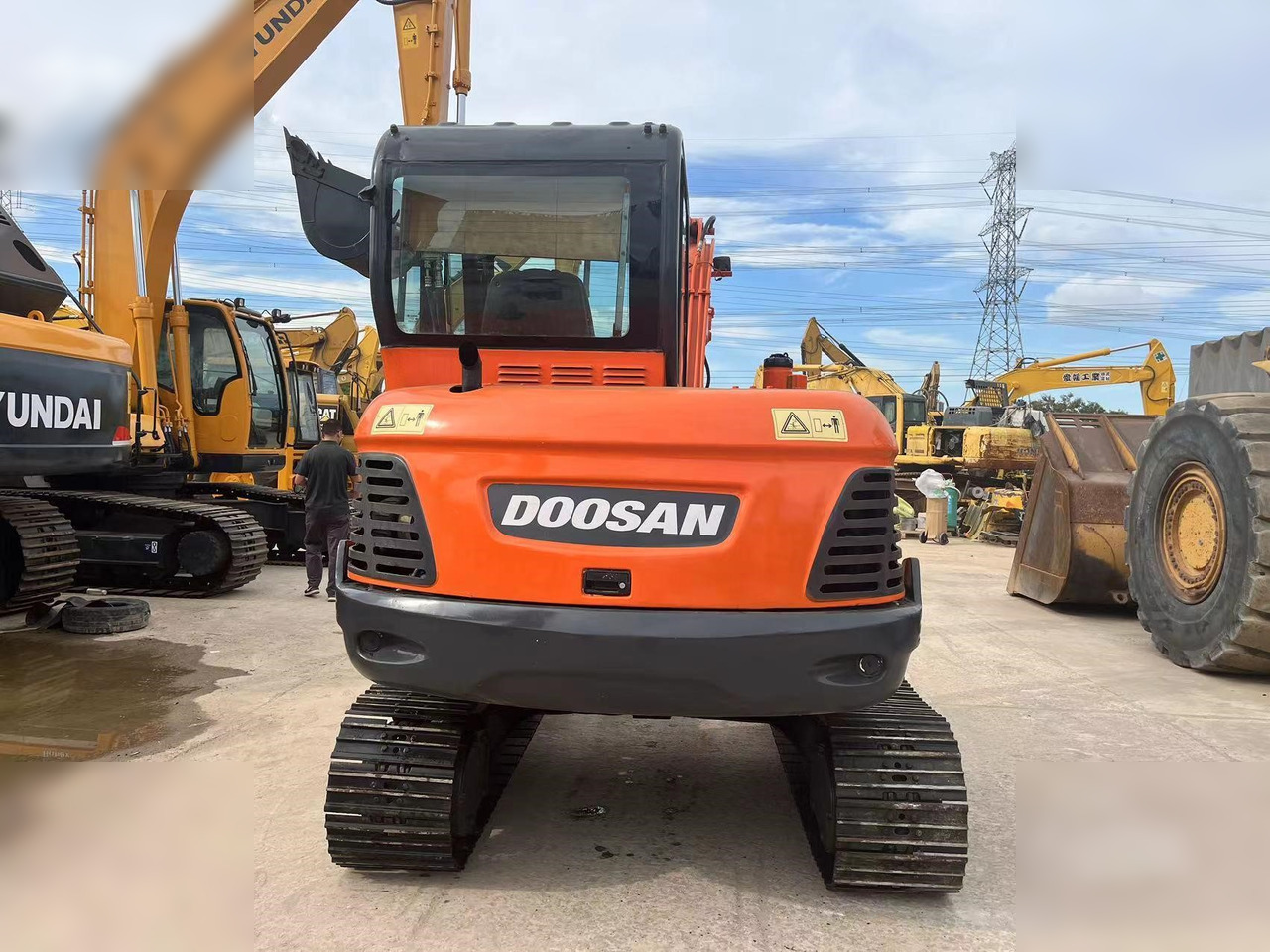 DOOSAN DX60-9C - Escavadora de rastos: foto 4 DOOSAN DX60-9C - Escavadora de rastos: foto 4