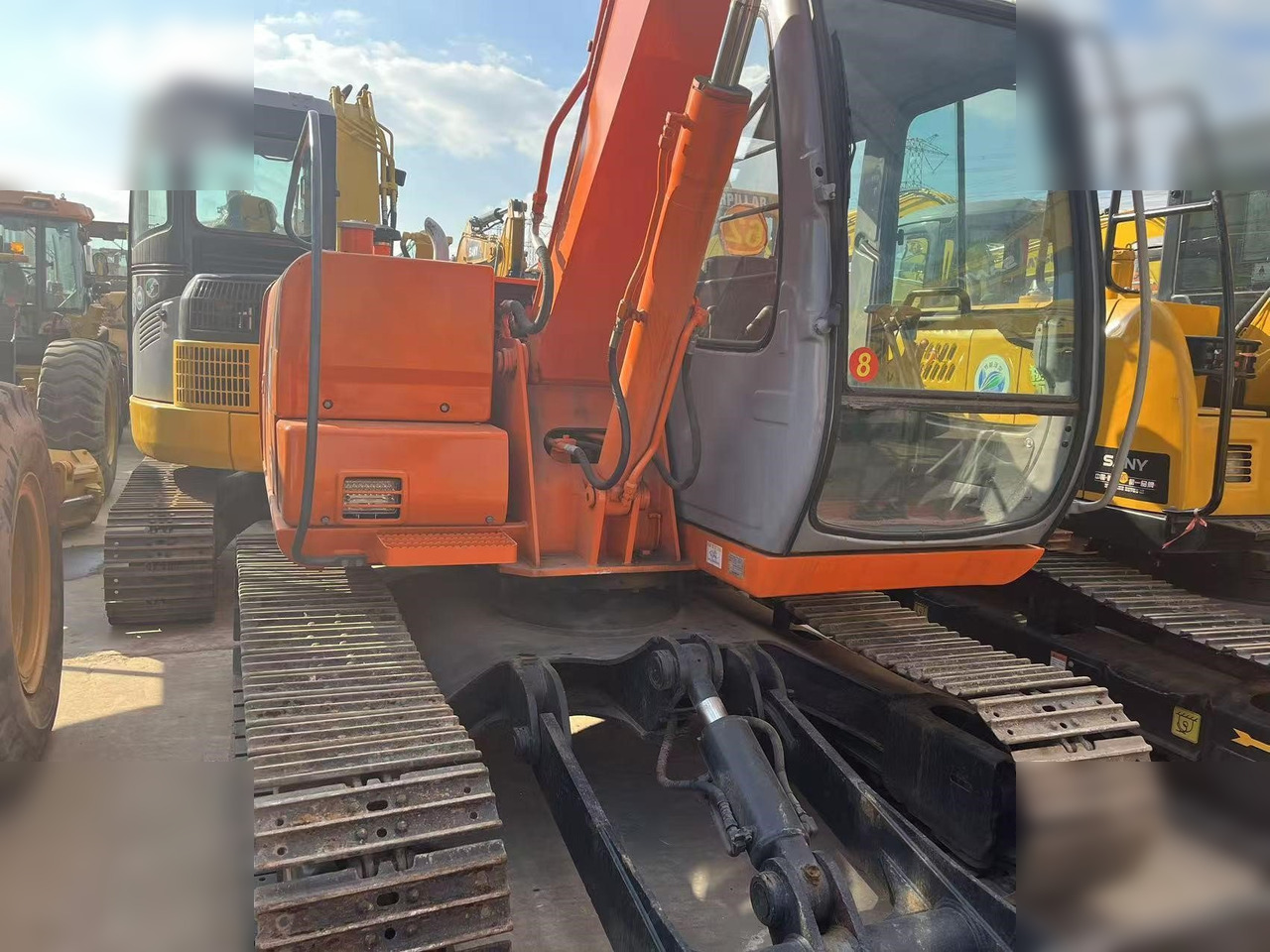 HITACHI EX60-5 - Escavadora de rastos: foto 4 HITACHI EX60-5 - Escavadora de rastos: foto 4