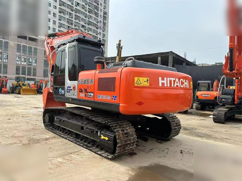 HITACHI ZX200-3G - Escavadora de rastos: foto 4 HITACHI ZX200-3G - Escavadora de rastos: foto 4