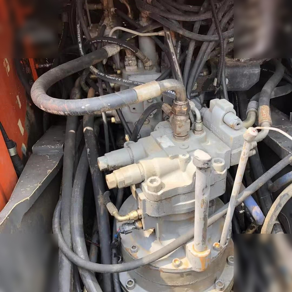 Escavadeira de rodas HITACHI ZX210W: foto 7