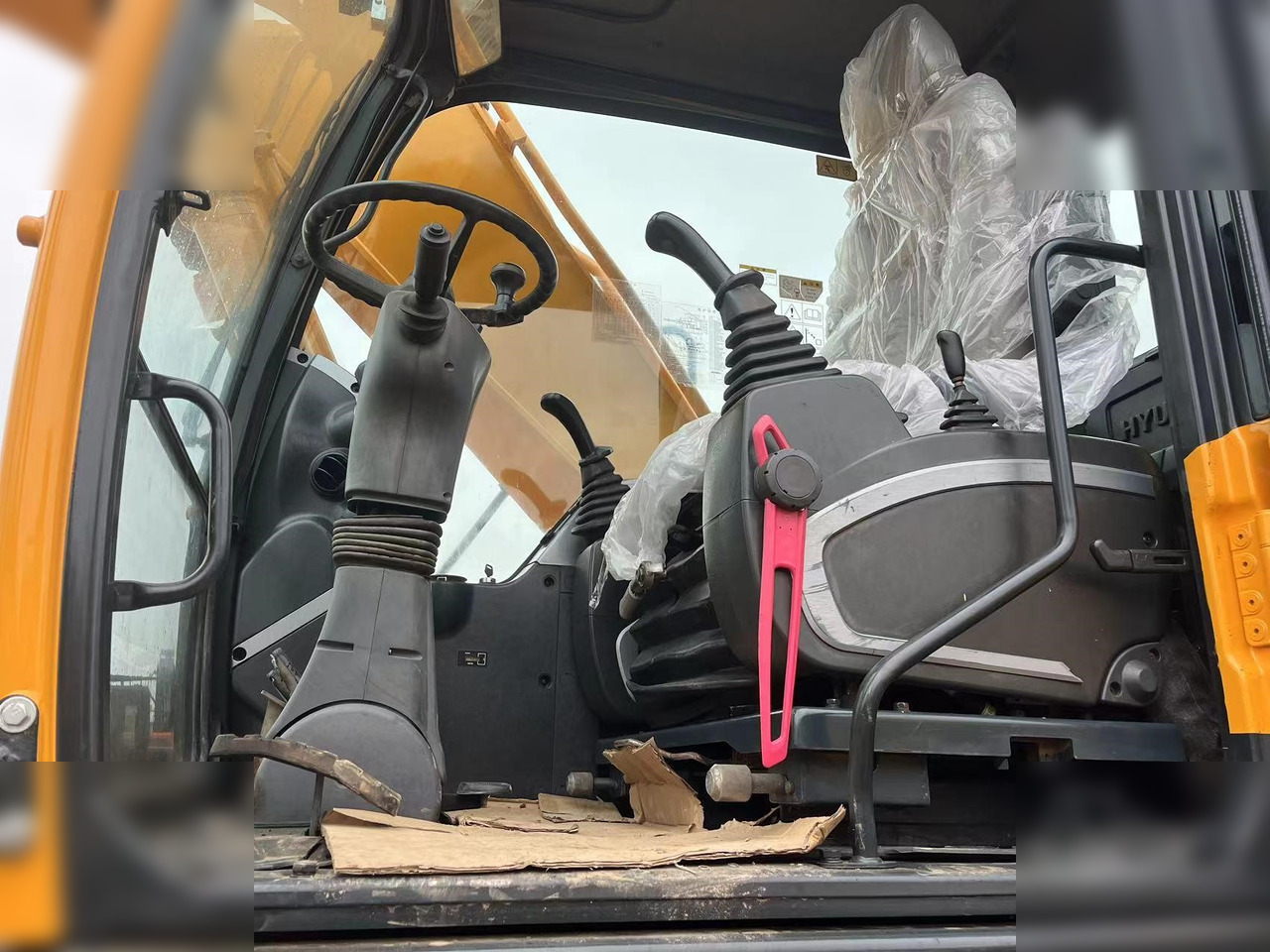 Escavadeira de rodas HYUNDAI ROBEX 210W-9: foto 7