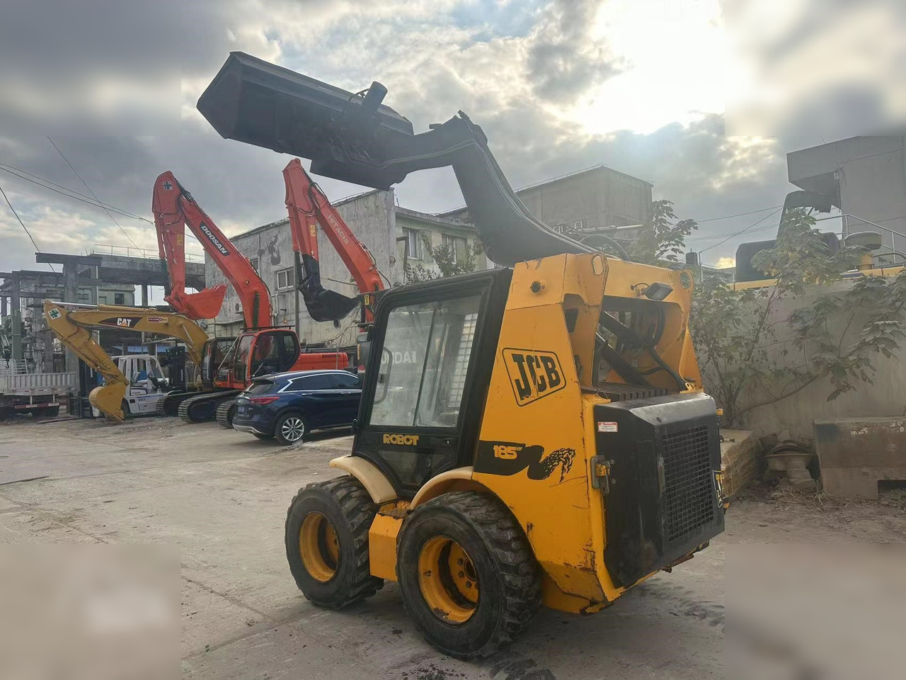 JCB 185 - Mini pá carregadora: foto 4 JCB 185 - Mini pá carregadora: foto 4