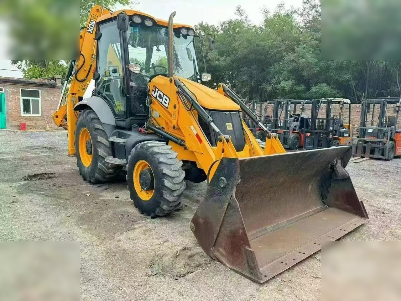 JCB 3CX - Retroescavadeira: foto 2 JCB 3CX - Retroescavadeira: foto 2