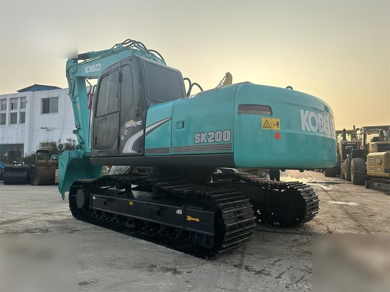 KOBELCO SK200-6E - Escavadora de rastos: foto 3 KOBELCO SK200-6E - Escavadora de rastos: foto 3