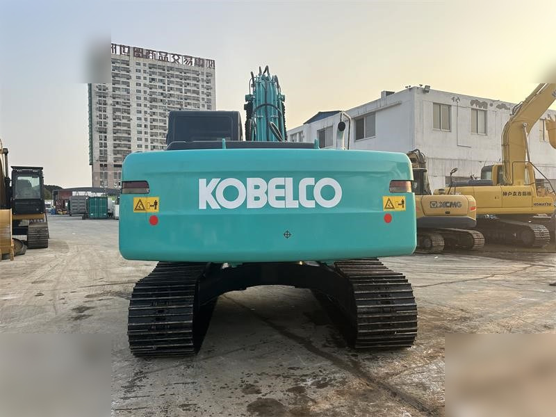 KOBELCO SK200-6E - Escavadora de rastos: foto 4 KOBELCO SK200-6E - Escavadora de rastos: foto 4