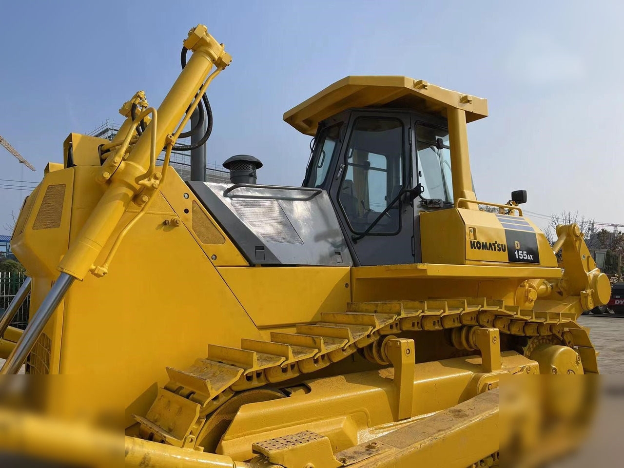 KOMATSU D155AX-3 - Buldôzer: foto 1 KOMATSU D155AX-3 - Buldôzer: foto 1