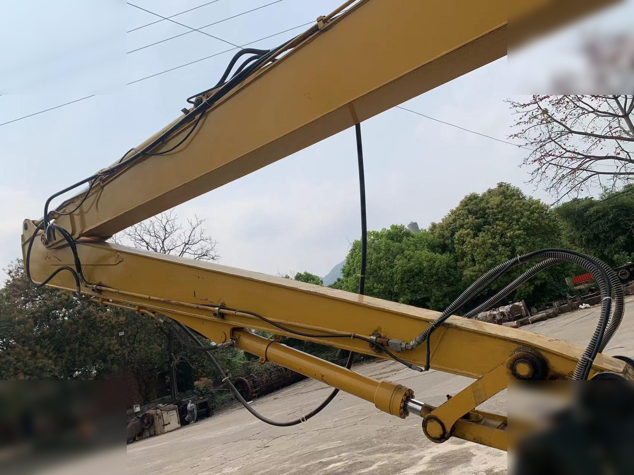 KOMATSU PC130-7 - Escavadora de rastos: foto 4 KOMATSU PC130-7 - Escavadora de rastos: foto 4