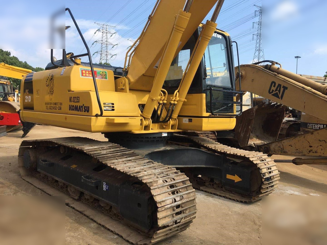 KOMATSU PC210-8N1 - Escavadora de rastos: foto 4 KOMATSU PC210-8N1 - Escavadora de rastos: foto 4
