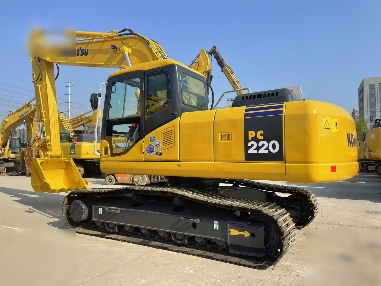KOMATSU PC220-7 - Escavadora de rastos: foto 4 KOMATSU PC220-7 - Escavadora de rastos: foto 4