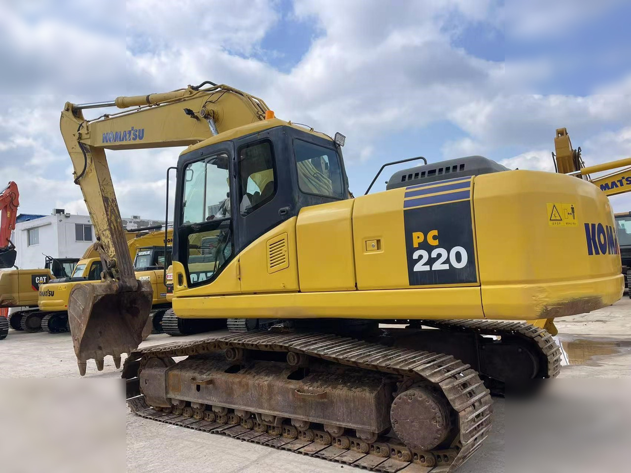 KOMATSU PC220-7 - Escavadora de rastos: foto 2 KOMATSU PC220-7 - Escavadora de rastos: foto 2