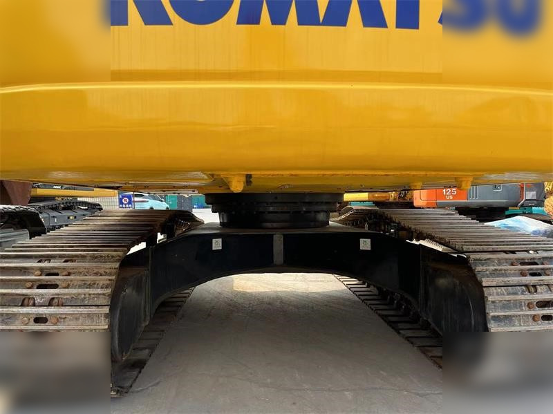 KOMATSU PC220-7 - Escavadora de rastos: foto 3 KOMATSU PC220-7 - Escavadora de rastos: foto 3