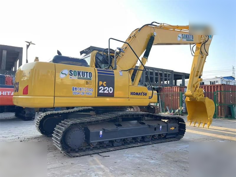 KOMATSU PC220-8 - Escavadora de rastos: foto 2 KOMATSU PC220-8 - Escavadora de rastos: foto 2