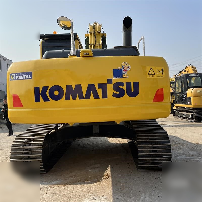 KOMATSU PC220-8 - Escavadora de rastos: foto 4 KOMATSU PC220-8 - Escavadora de rastos: foto 4