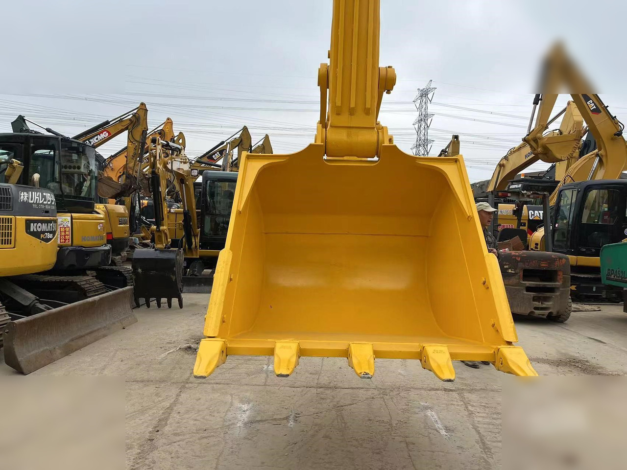 KOMATSU PC450-8 - Escavadora de rastos: foto 4 KOMATSU PC450-8 - Escavadora de rastos: foto 4