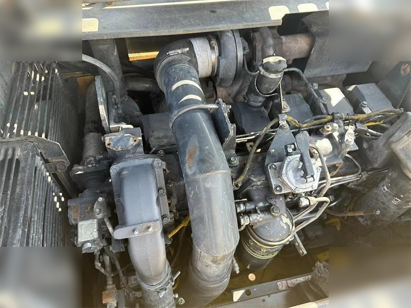 Escavadora de rastos KOMATSU PC460 LC-8: foto 10