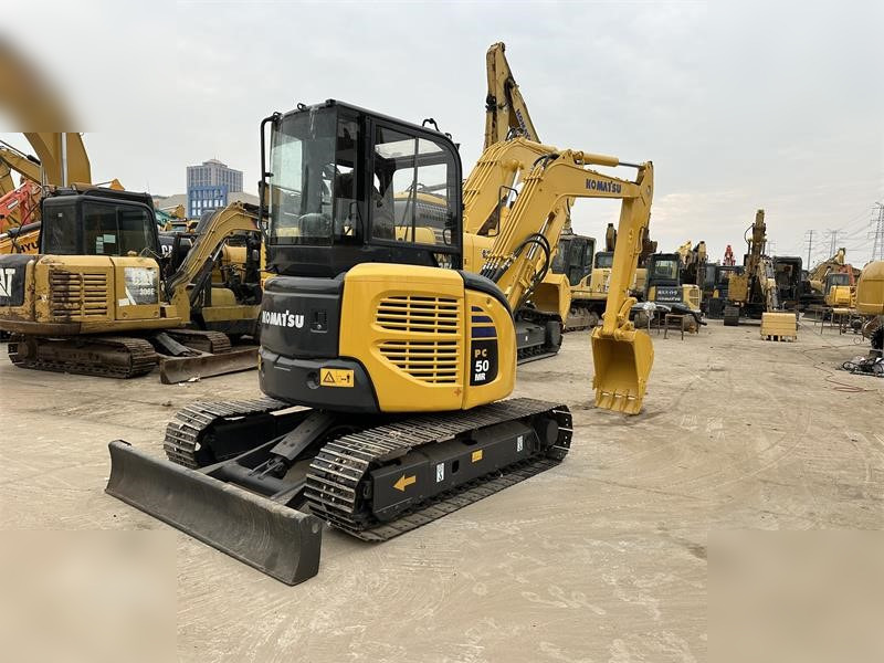 KOMATSU PC50MR-2 - Mini escavadeira: foto 2 KOMATSU PC50MR-2 - Mini escavadeira: foto 2