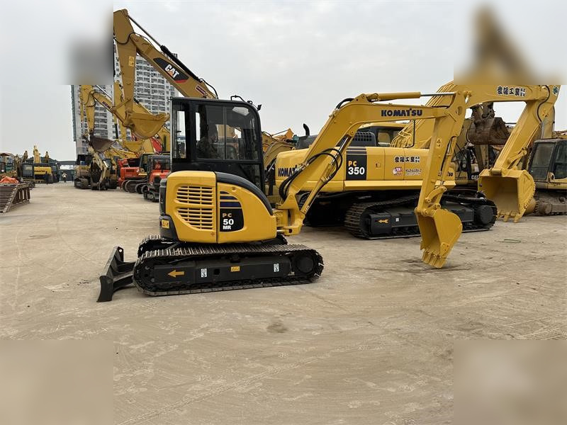 KOMATSU PC50MR-2 - Mini escavadeira: foto 1 KOMATSU PC50MR-2 - Mini escavadeira: foto 1