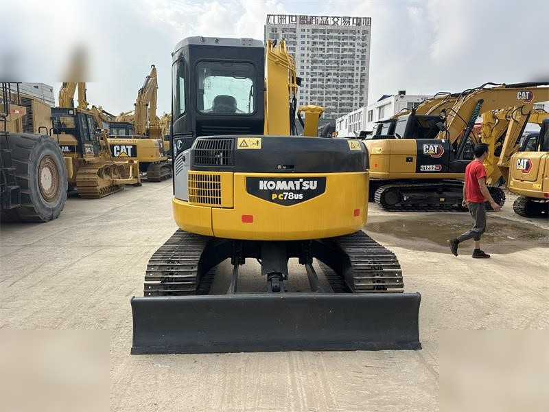KOMATSU PC78US-6 - Escavadora de rastos: foto 3 KOMATSU PC78US-6 - Escavadora de rastos: foto 3