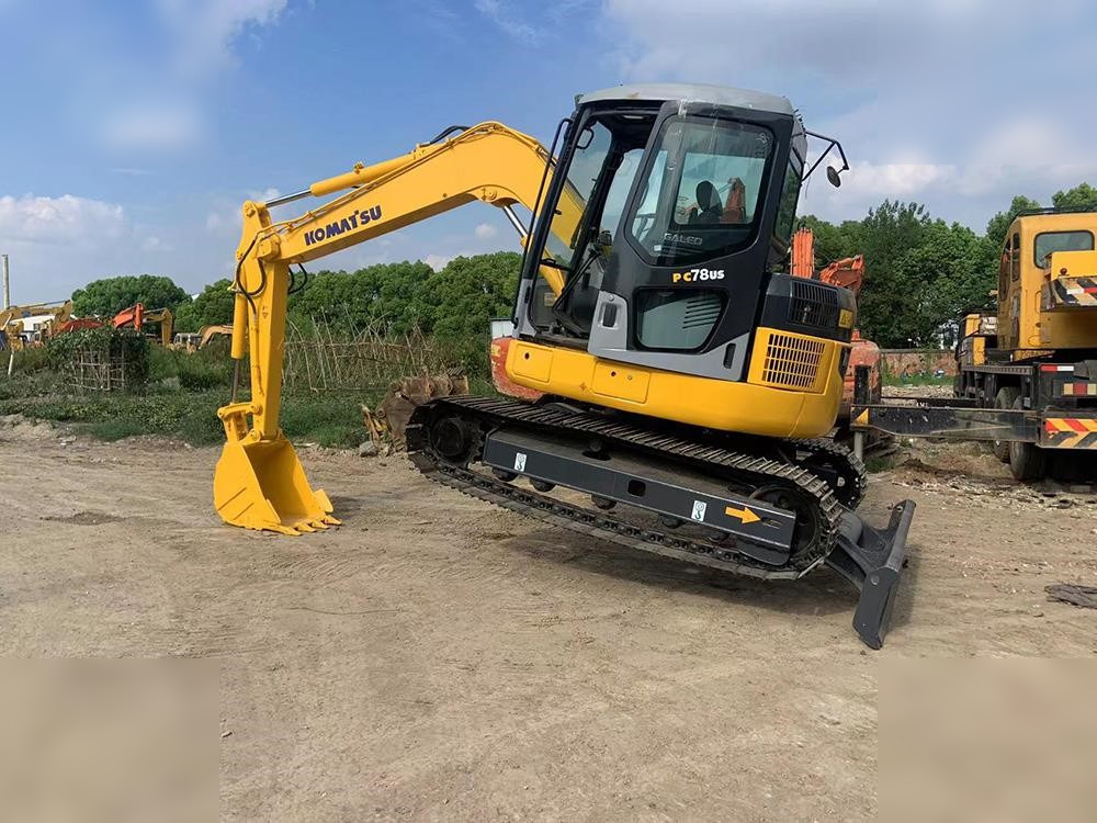 KOMATSU PC78US-6 - Escavadora de rastos: foto 1 KOMATSU PC78US-6 - Escavadora de rastos: foto 1