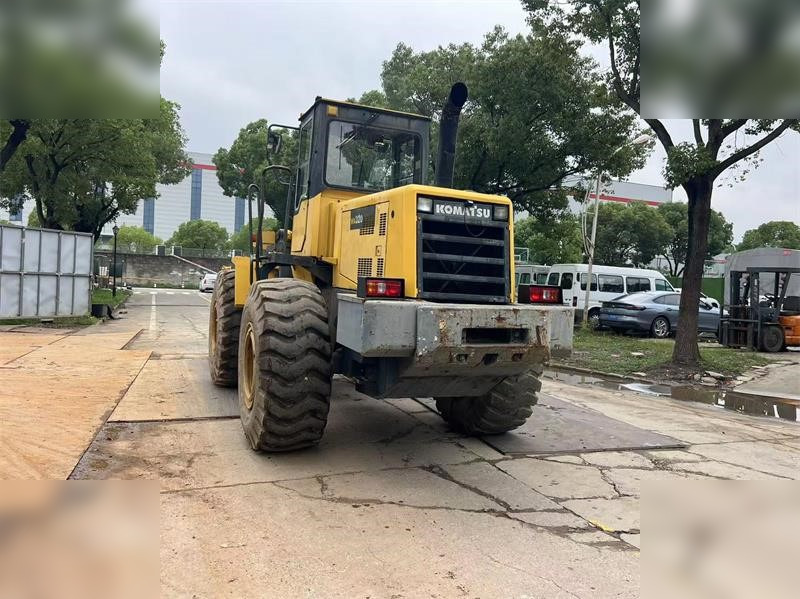 KOMATSU WA320-3 - Pá carregadora de rodas: foto 4 KOMATSU WA320-3 - Pá carregadora de rodas: foto 4