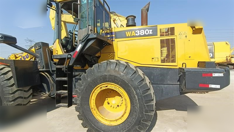 KOMATSU WA380Z-6 - Pá carregadora de rodas: foto 2 KOMATSU WA380Z-6 - Pá carregadora de rodas: foto 2
