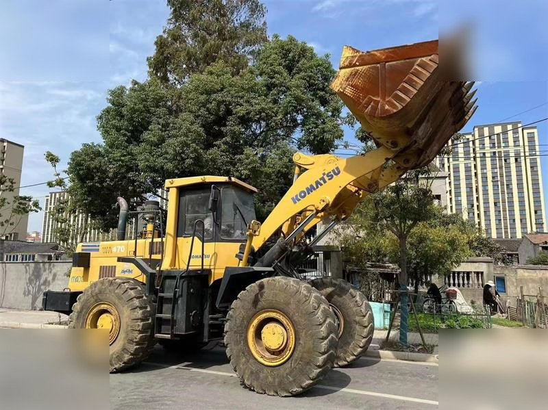 KOMATSU WA470-3 - Pá carregadora de rodas: foto 2 KOMATSU WA470-3 - Pá carregadora de rodas: foto 2