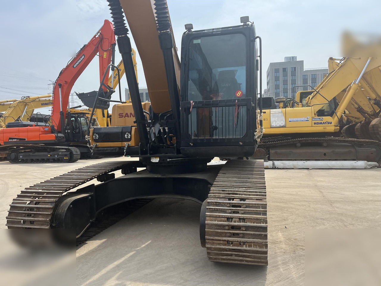 SANY SY215C - Escavadora de rastos: foto 5 SANY SY215C - Escavadora de rastos: foto 5