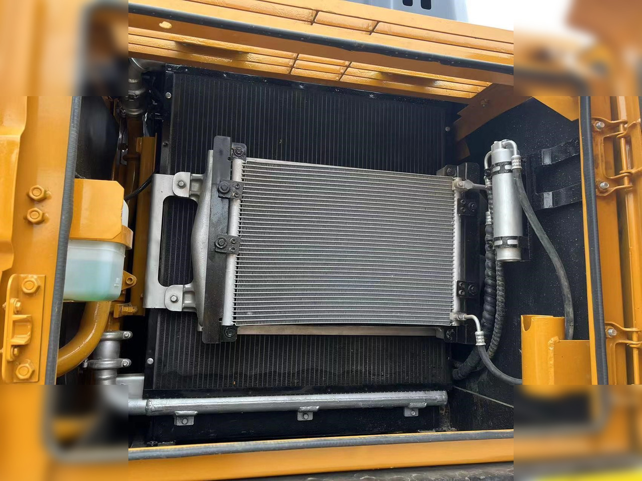 Escavadora de rastos SANY SY215C PRO: foto 7