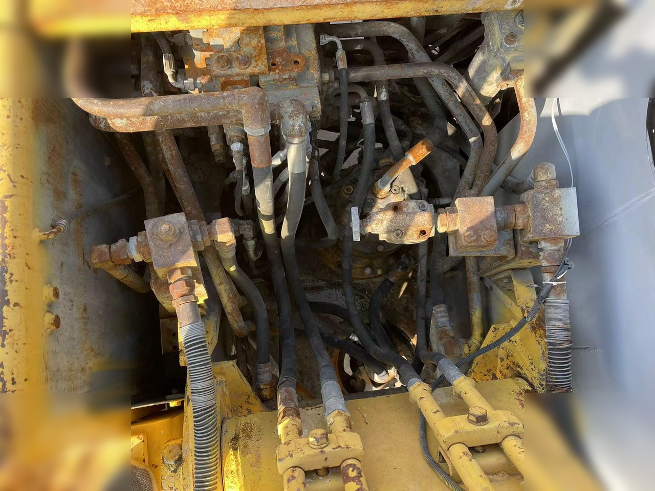 Escavadora de rastos SUMITOMO SH120: foto 7