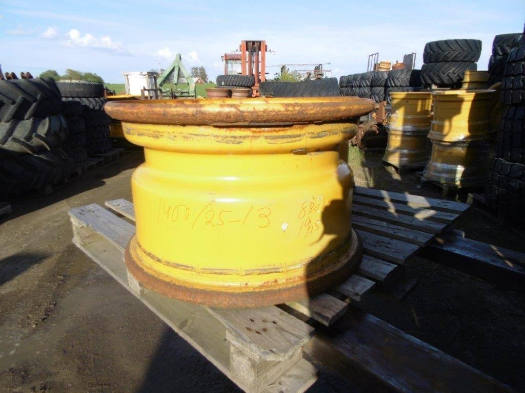 Fälgar 4 st CAT 910-IT 12 - Jante por Máquina de construção: foto 2 Fälgar 4 st CAT 910-IT 12 - Jante por Máquina de construção: foto 2