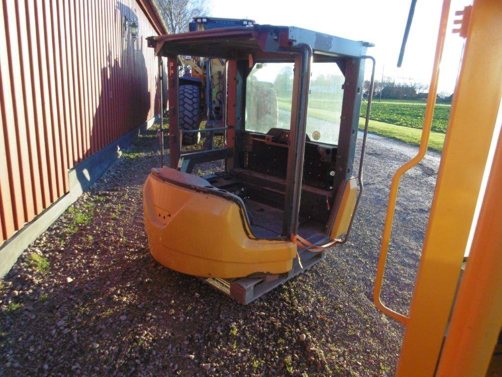 Hytt Volvo L60F - Cabine por Máquina de construção: foto 3 Hytt Volvo L60F - Cabine por Máquina de construção: foto 3