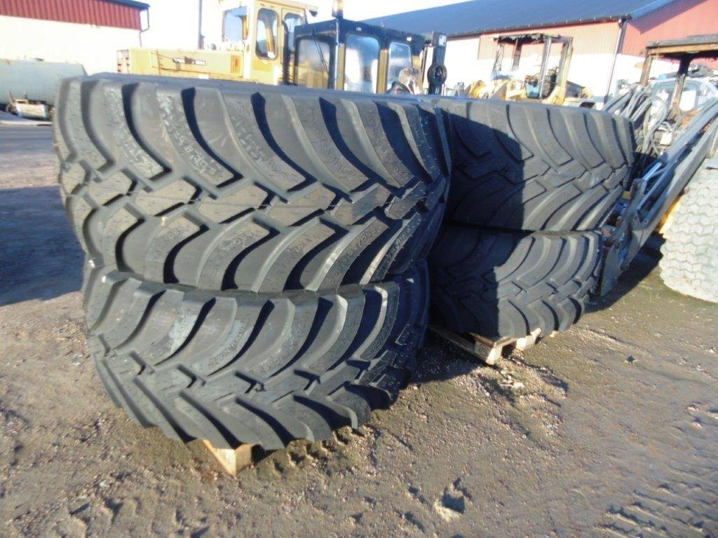 Trelleborg Twin 650-65-30,5 - Roda completa: foto 1 Trelleborg Twin 650-65-30,5 - Roda completa: foto 1