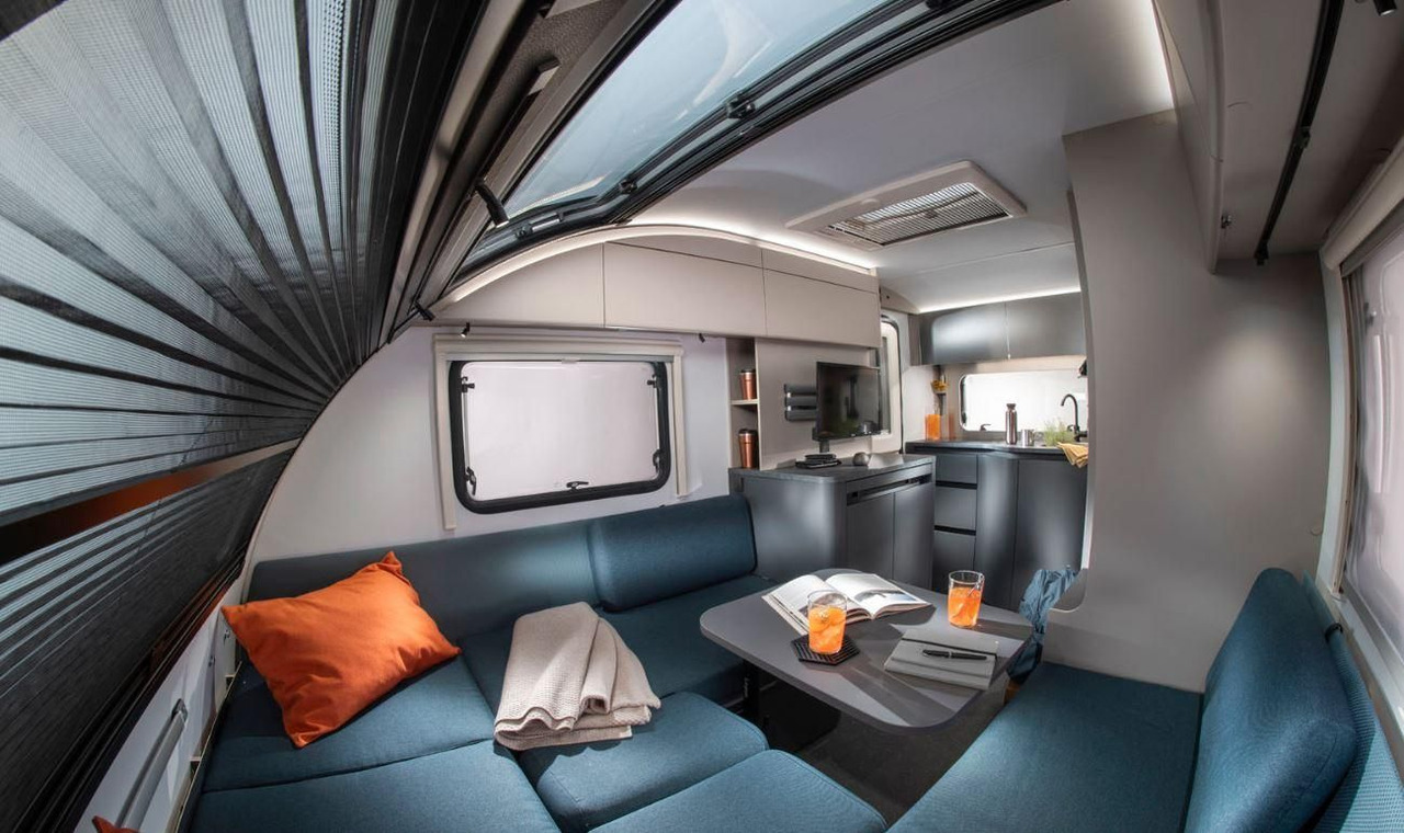 Adria Action 391 LH Sports*Fußboden-Temp*Schwenk-Tisch - Caravana: foto 3 Adria Action 391 LH Sports*Fußboden-Temp*Schwenk-Tisch - Caravana: foto 3