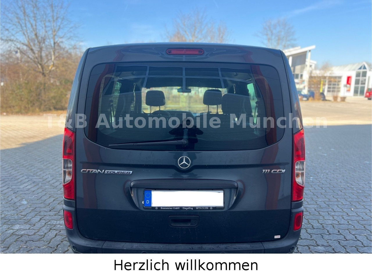 Mercedes-Benz Citan Kombi 111 CDI*Lang*Tourer*Klima*PDC*Euro6* - Furgão de passageiros: foto 4 Mercedes-Benz Citan Kombi 111 CDI*Lang*Tourer*Klima*PDC*Euro6* - Furgão de passageiros: foto 4