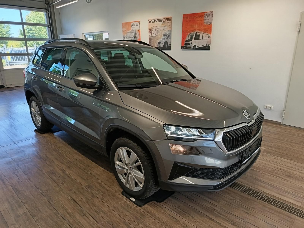Skoda Karoq Selection 1.5 TSI DSG*NAVI*ACC*AHK-VORBER* - SUV: foto 3 Skoda Karoq Selection 1.5 TSI DSG*NAVI*ACC*AHK-VORBER* - SUV: foto 3