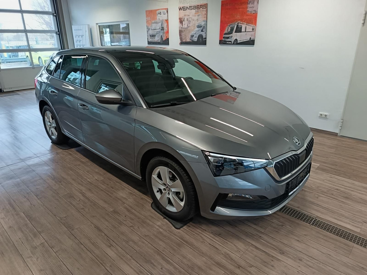 Skoda Scala Style 1,5 TSI DSG*PANO*LED*DAB*ALLWETTER* - Sedan: foto 3 Skoda Scala Style 1,5 TSI DSG*PANO*LED*DAB*ALLWETTER* - Sedan: foto 3