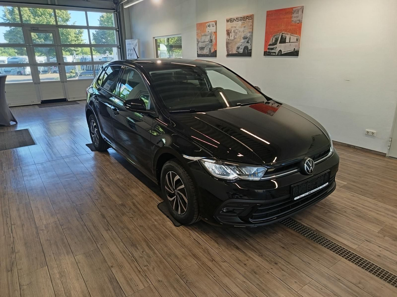 Volkswagen Polo Life 1.0 TSI 70kW DSG*LED*ACC*R-KAM*DAB*PDC - Automóvel: foto 3 Volkswagen Polo Life 1.0 TSI 70kW DSG*LED*ACC*R-KAM*DAB*PDC - Automóvel: foto 3