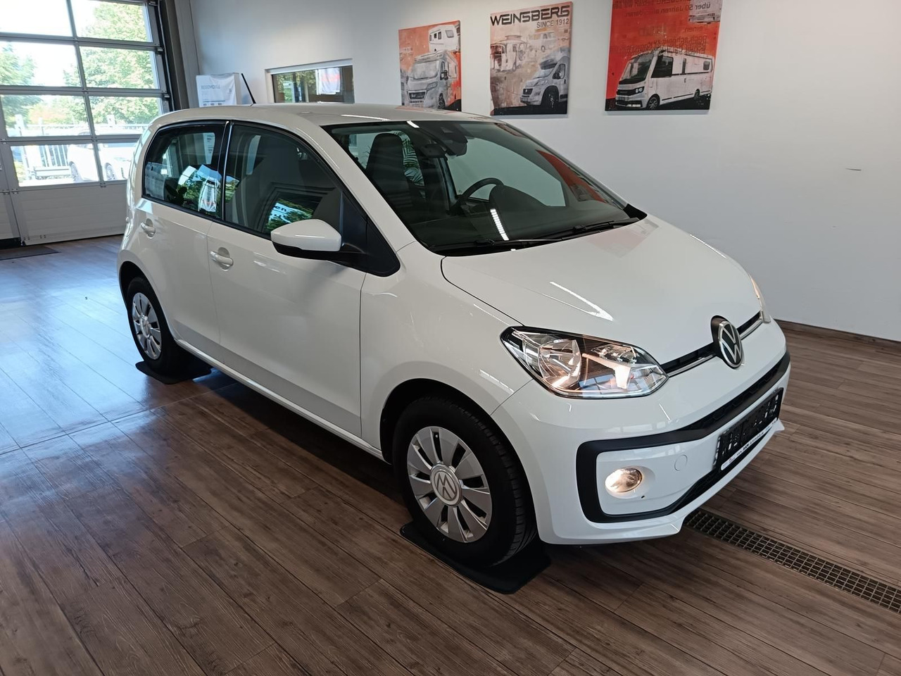 Volkswagen up! move up! 1.0*R-KAM*PDC*SHZ*MAPS+MORE*DAB*NSW - Automóvel: foto 3 Volkswagen up! move up! 1.0*R-KAM*PDC*SHZ*MAPS+MORE*DAB*NSW - Automóvel: foto 3