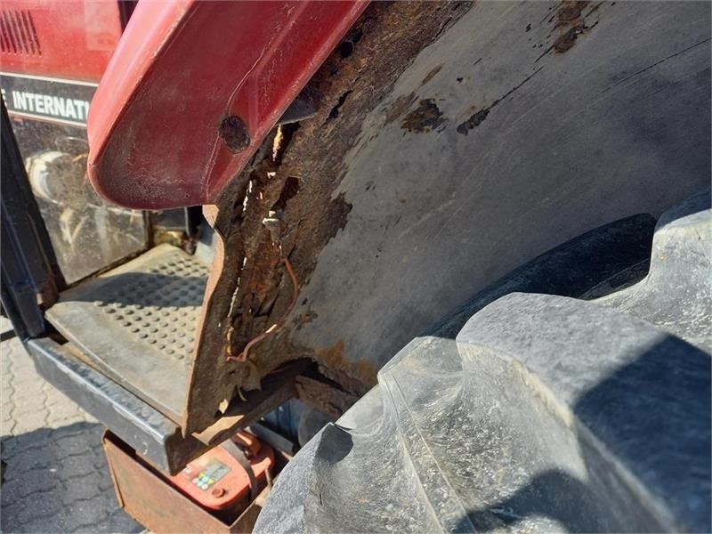 Trator Case IH 695 XL: foto 10